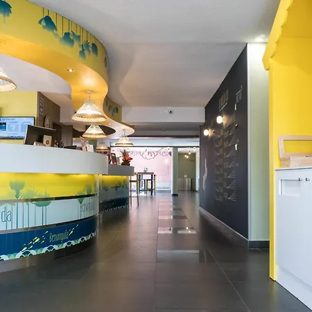Ibis Styles Perpignan En Roussillon